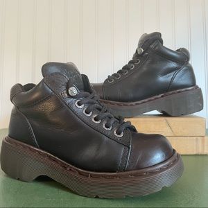 VTG England Made Dr Martens #8550 Lace Up Ankle Boots